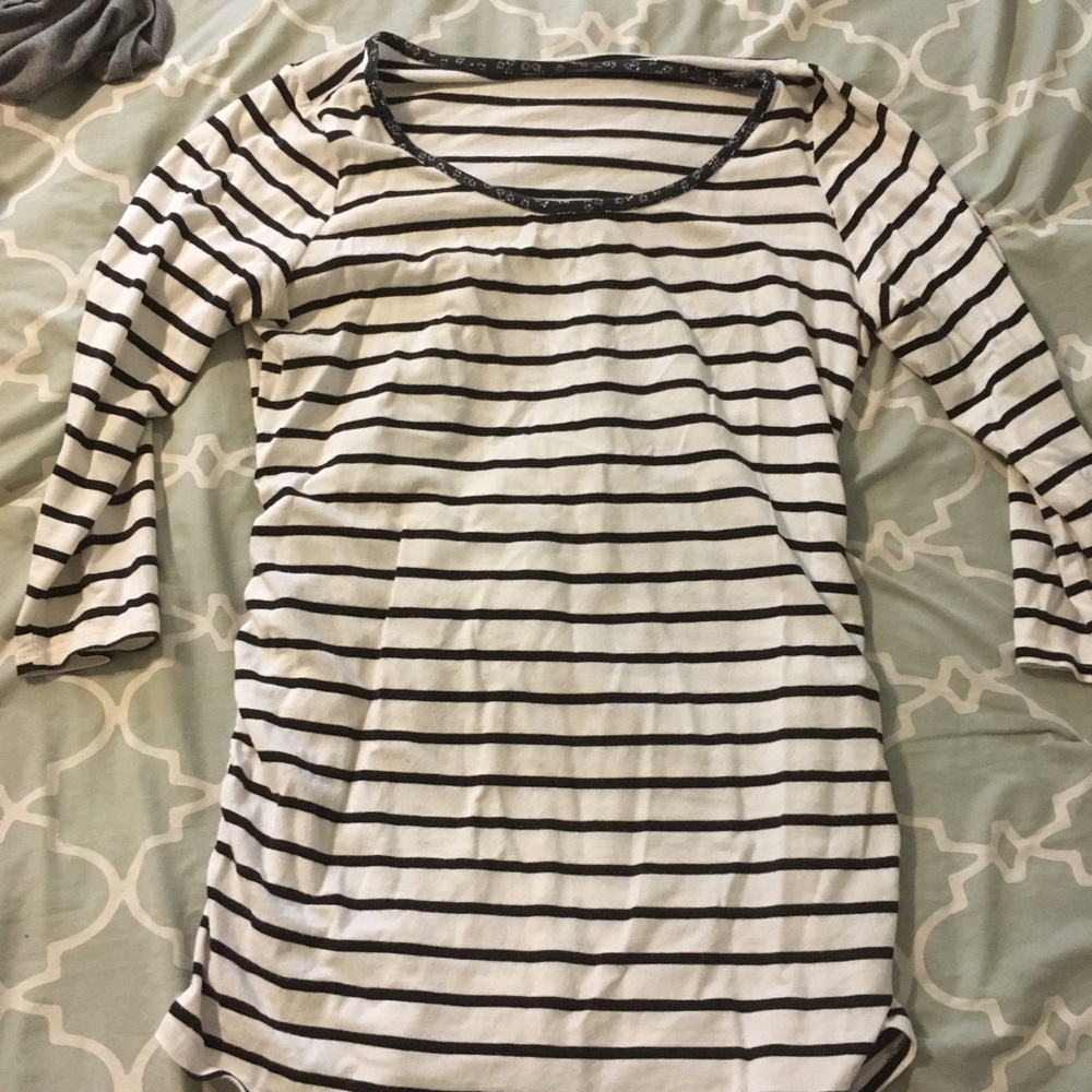 White and black maternity shirt